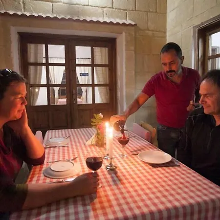 Hotel Glaro Garden Rizokarpaso