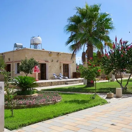 Glaro Garden Hotel 3*