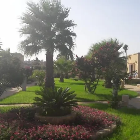 Glaro Garden Rizokarpaso