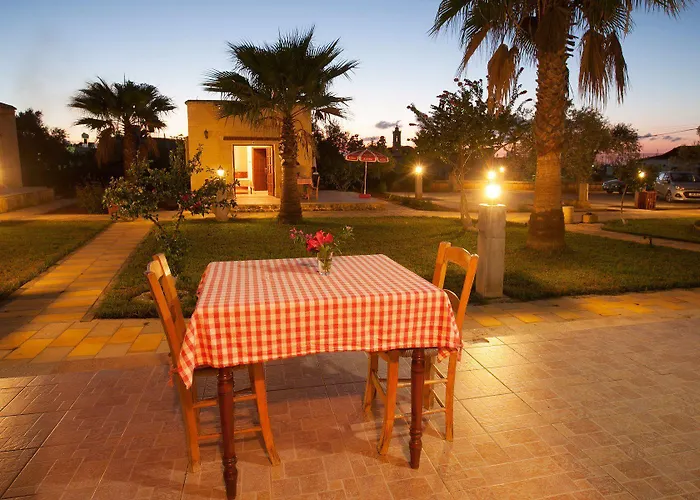 Glaro Garden Hotel Rizokarpaso